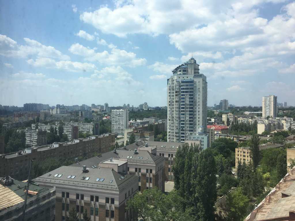 Продаж 1-кімнатної квартири 41.1 м², Шолуденка вул., 1