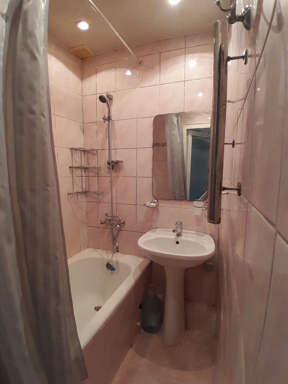 Аренда 2-комнатной квартиры 45 м², Гвардейцев Широнинцев ул., 9