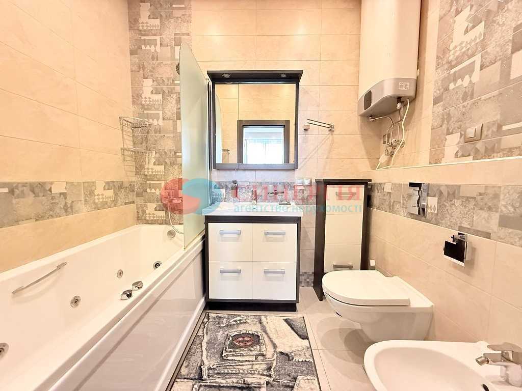 Оренда 3-кімнатної квартири 151 м², Раїси Окіпної вул., 18