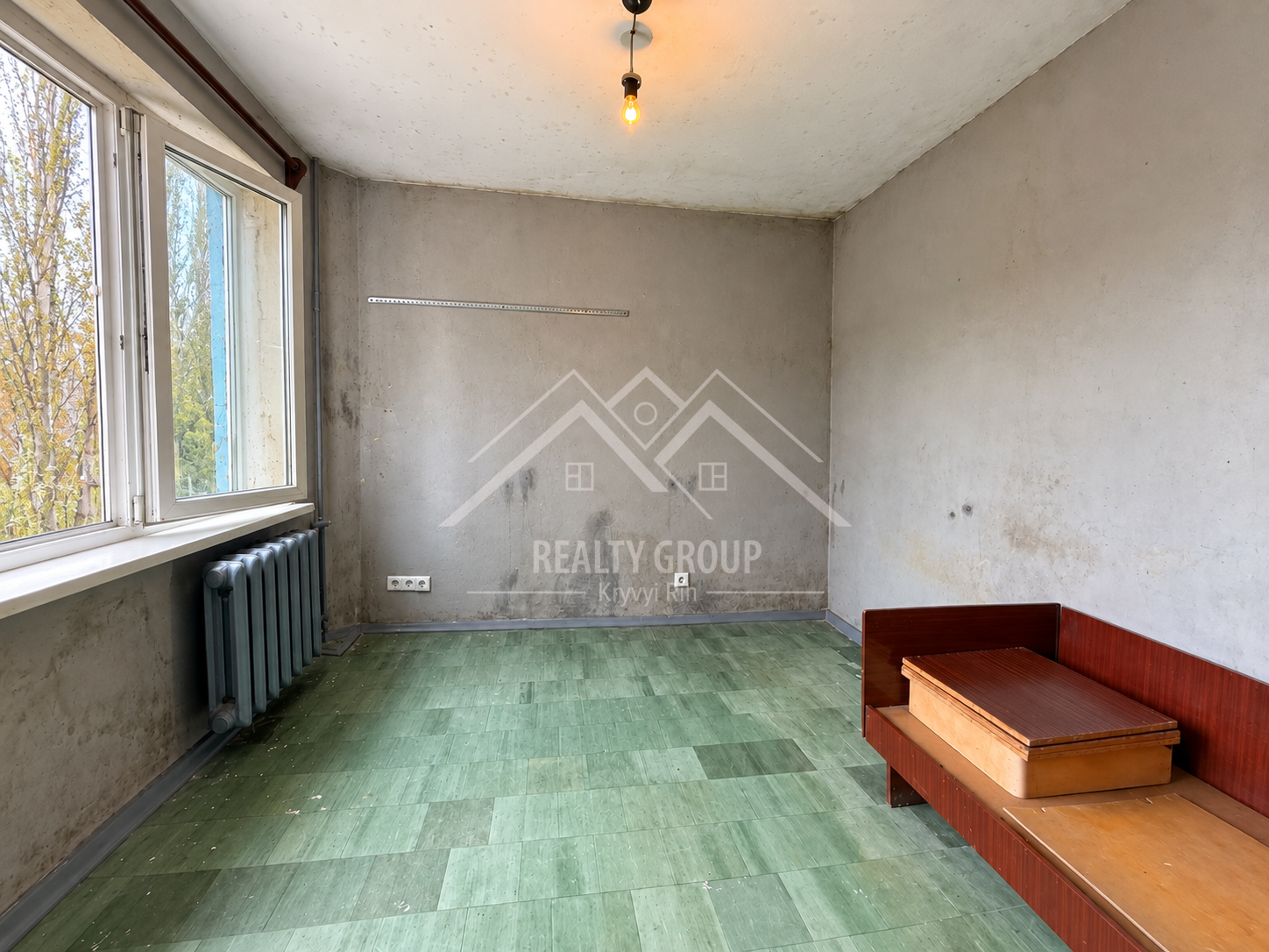 Продажа 4-комнатной квартиры 63 м², Космонавтов ул.