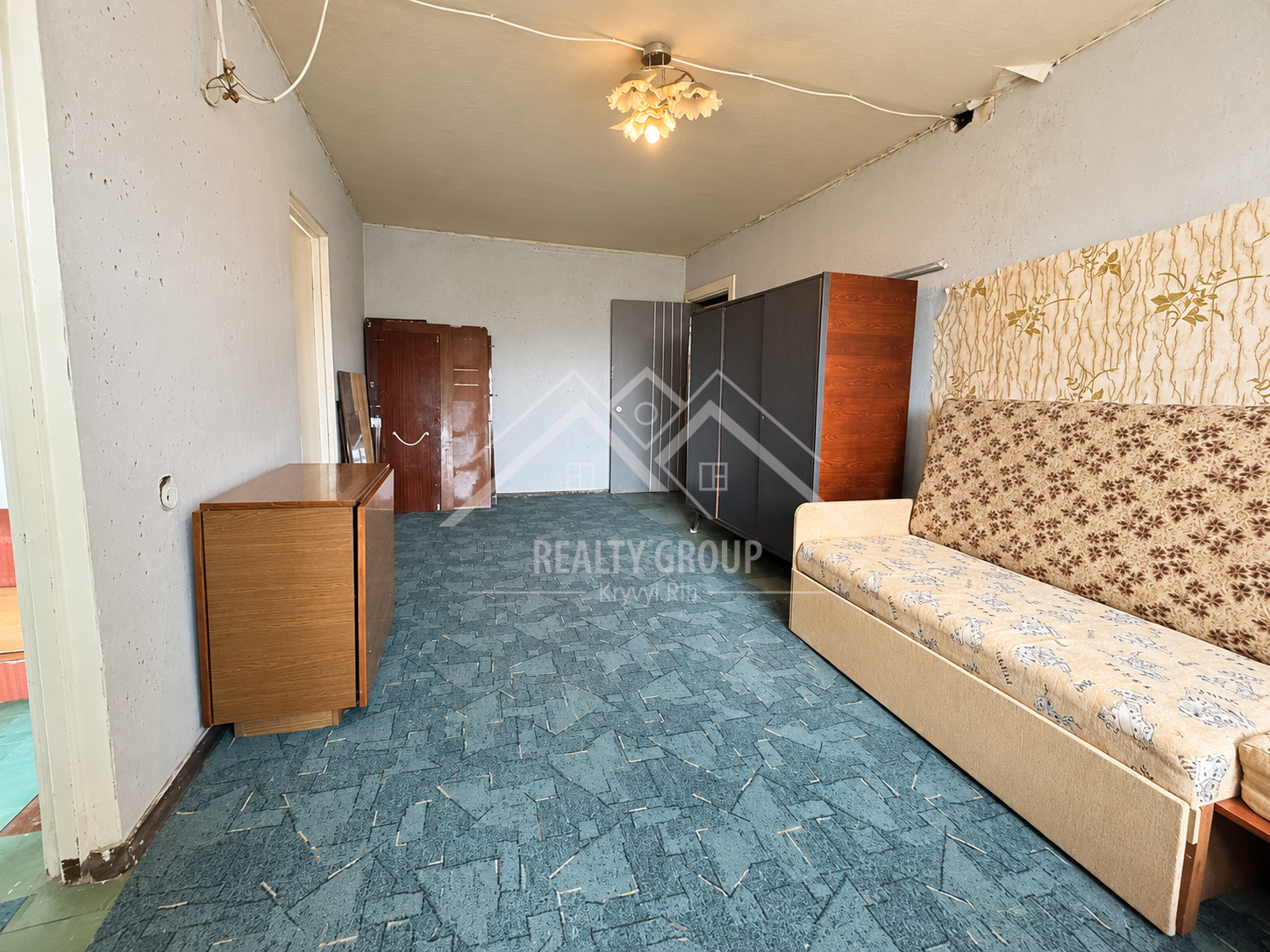 Продажа 4-комнатной квартиры 63 м², Космонавтов ул.