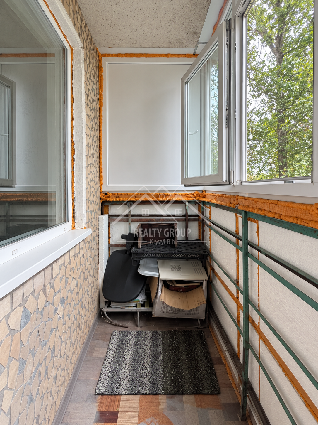 Продажа 4-комнатной квартиры 63 м², Космонавтов ул.