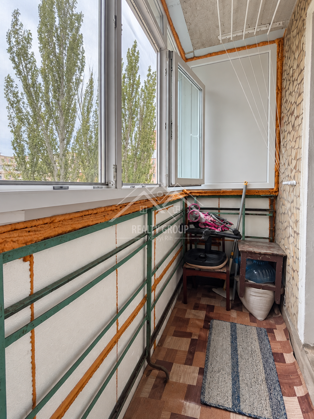 Продажа 4-комнатной квартиры 63 м², Космонавтов ул.