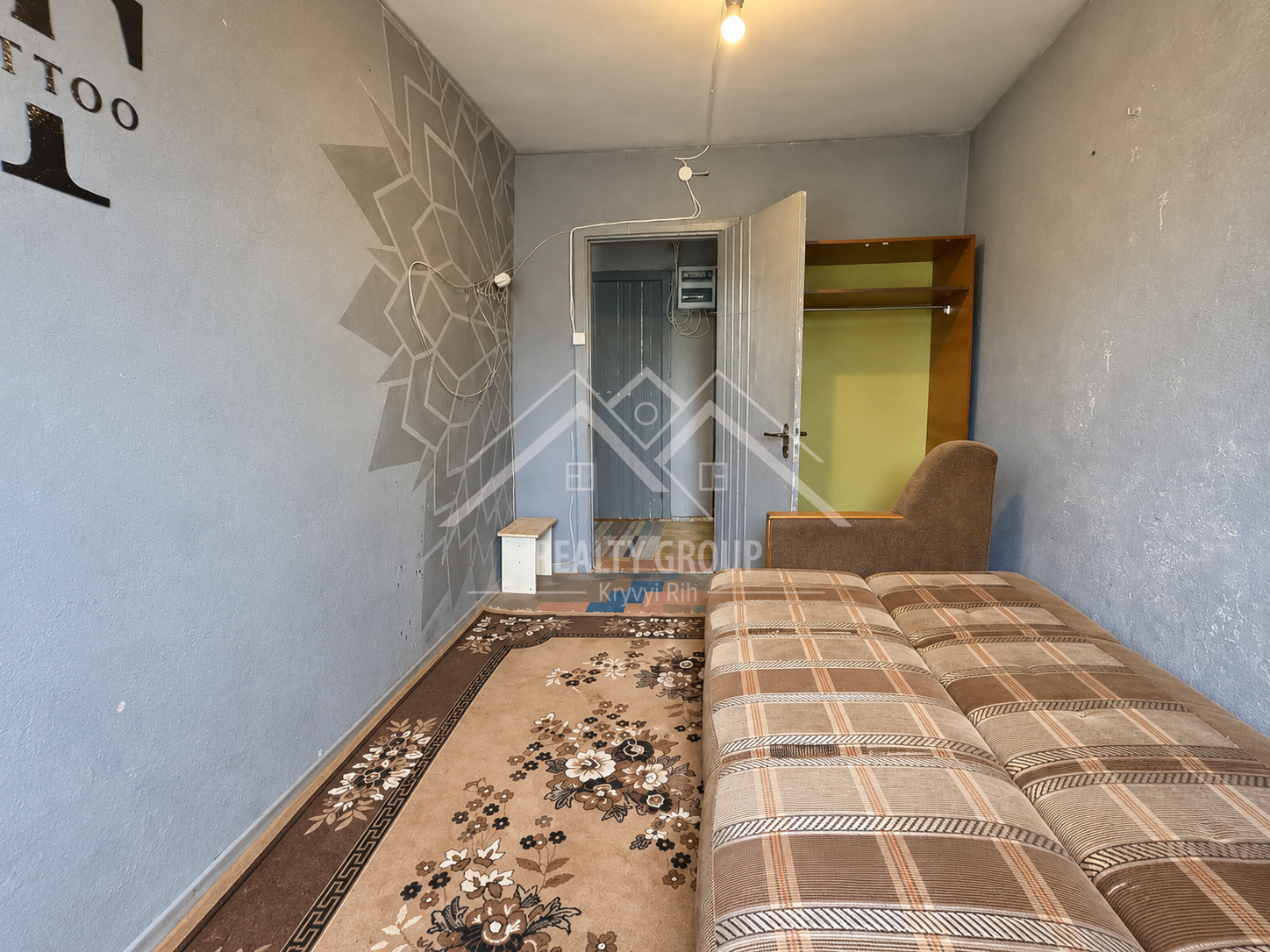 Продажа 4-комнатной квартиры 63 м², Космонавтов ул.