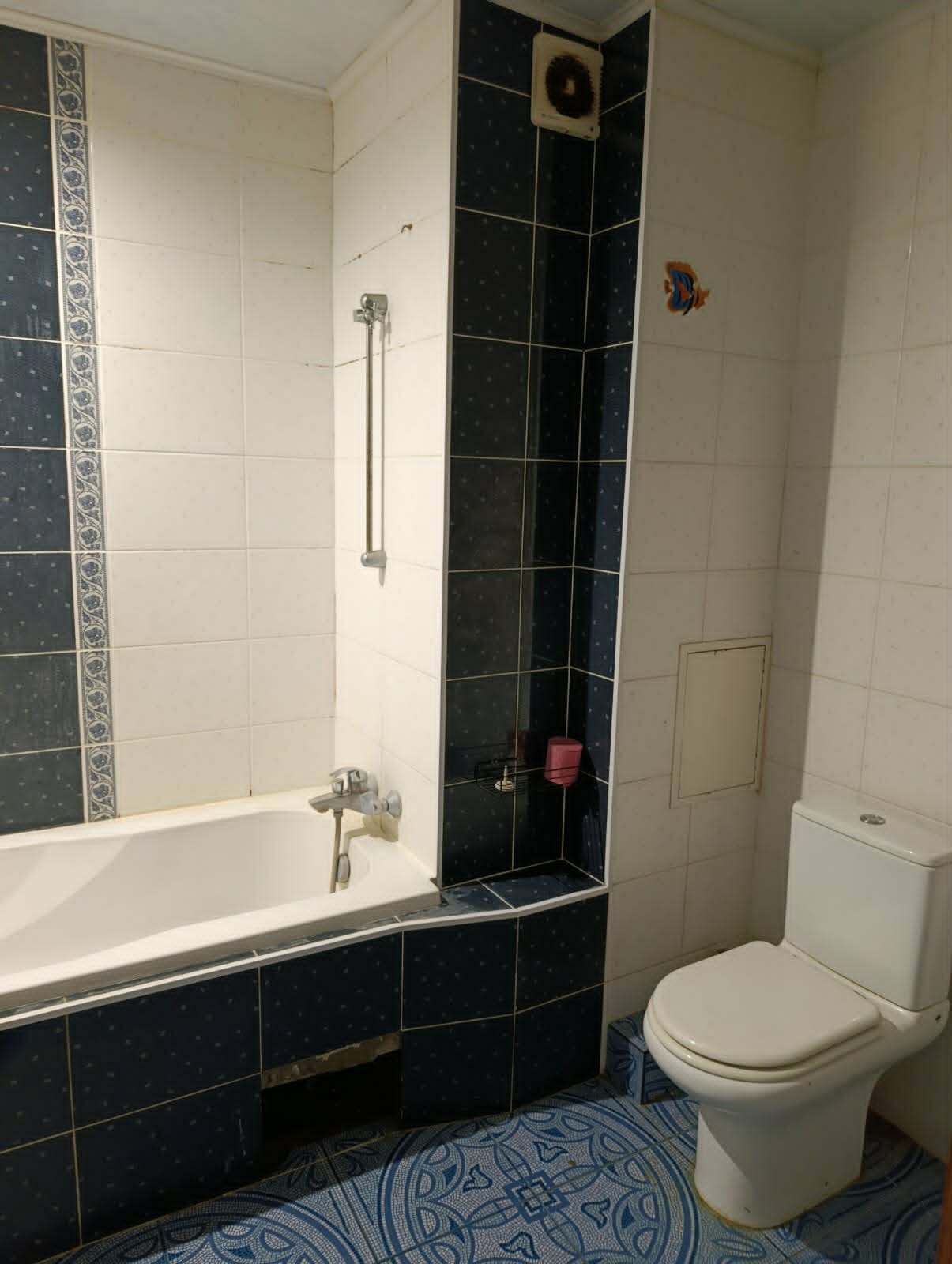 Оренда 2-кімнатної квартири 56 м², Володимира Момота вул.
