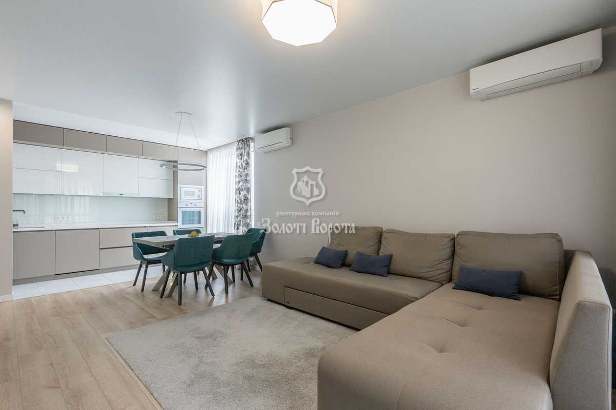 Продаж 2-кімнатної квартири 80.5 м², Європейська пл., Союзу, 45а