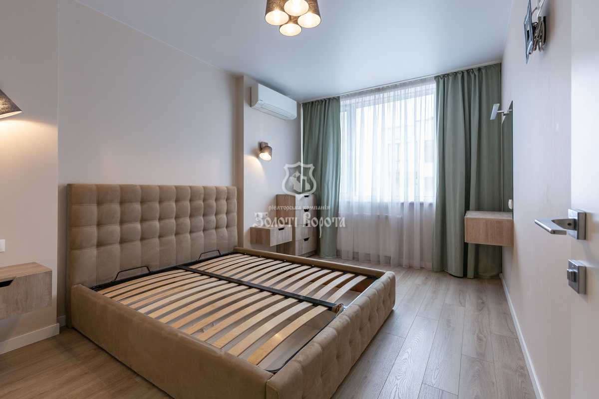 Продаж 2-кімнатної квартири 80.5 м², Європейська пл., Союзу, 45а