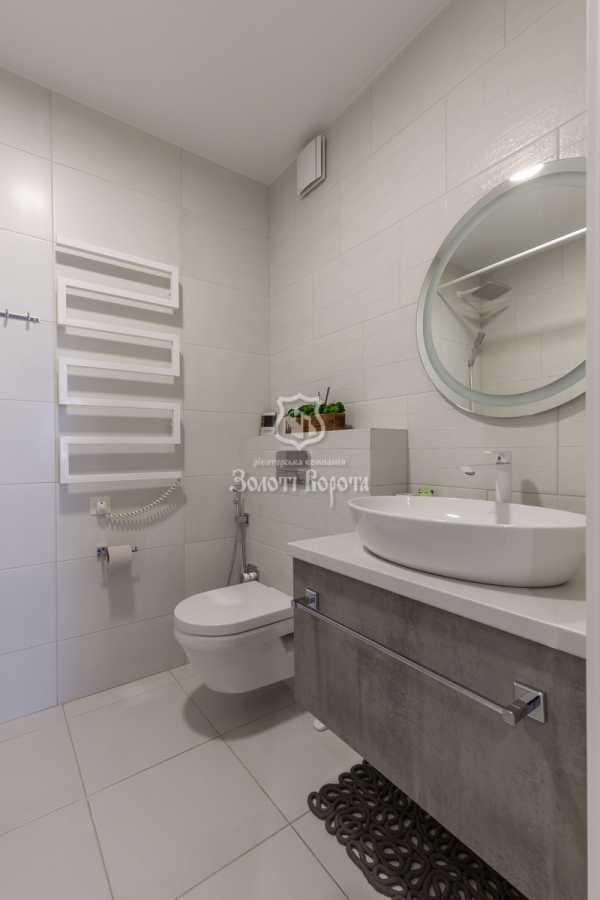 Продаж 2-кімнатної квартири 80.5 м², Європейська пл., Союзу, 45а