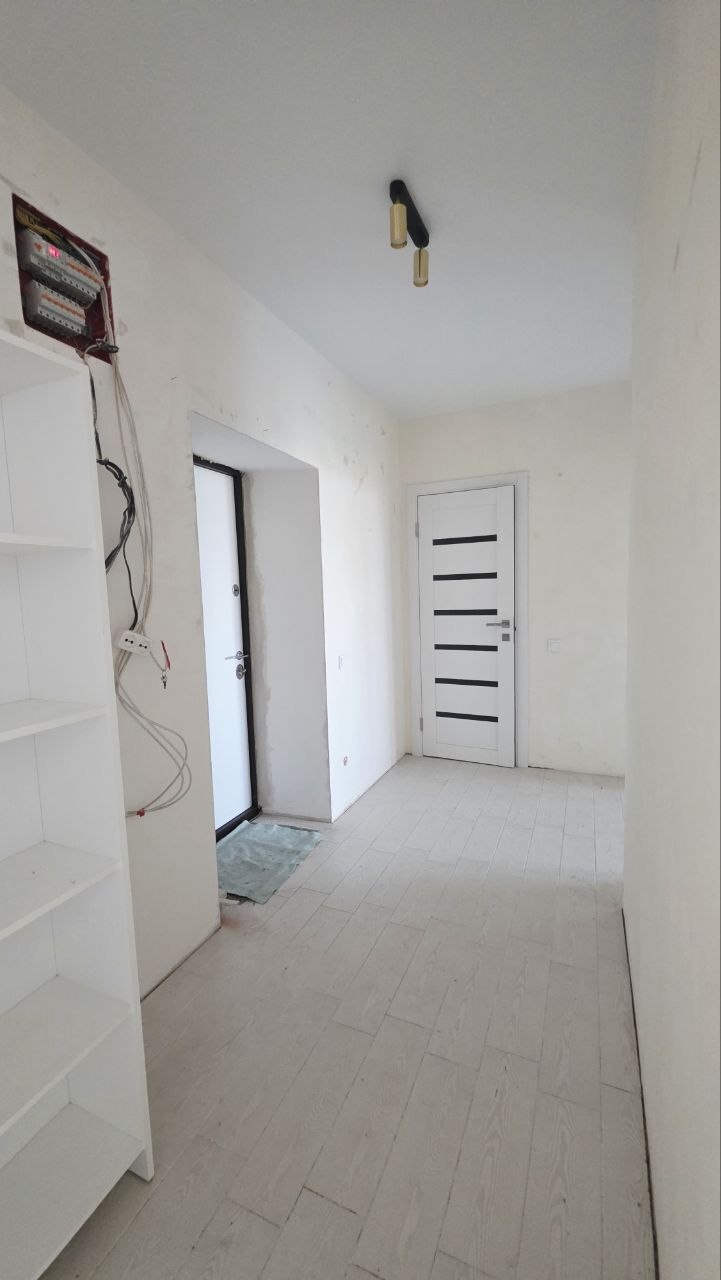 Продажа 2-комнатной квартиры 78 м², Славы бул.