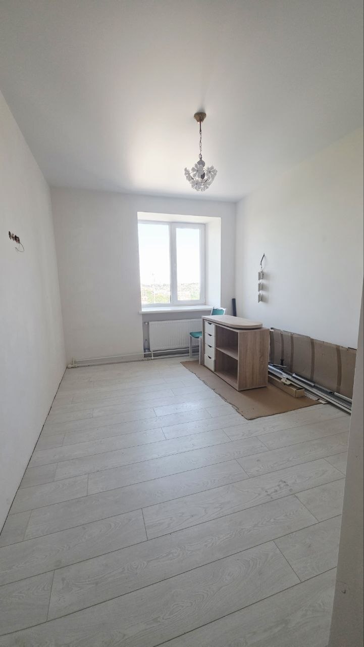 Продажа 2-комнатной квартиры 78 м², Славы бул.