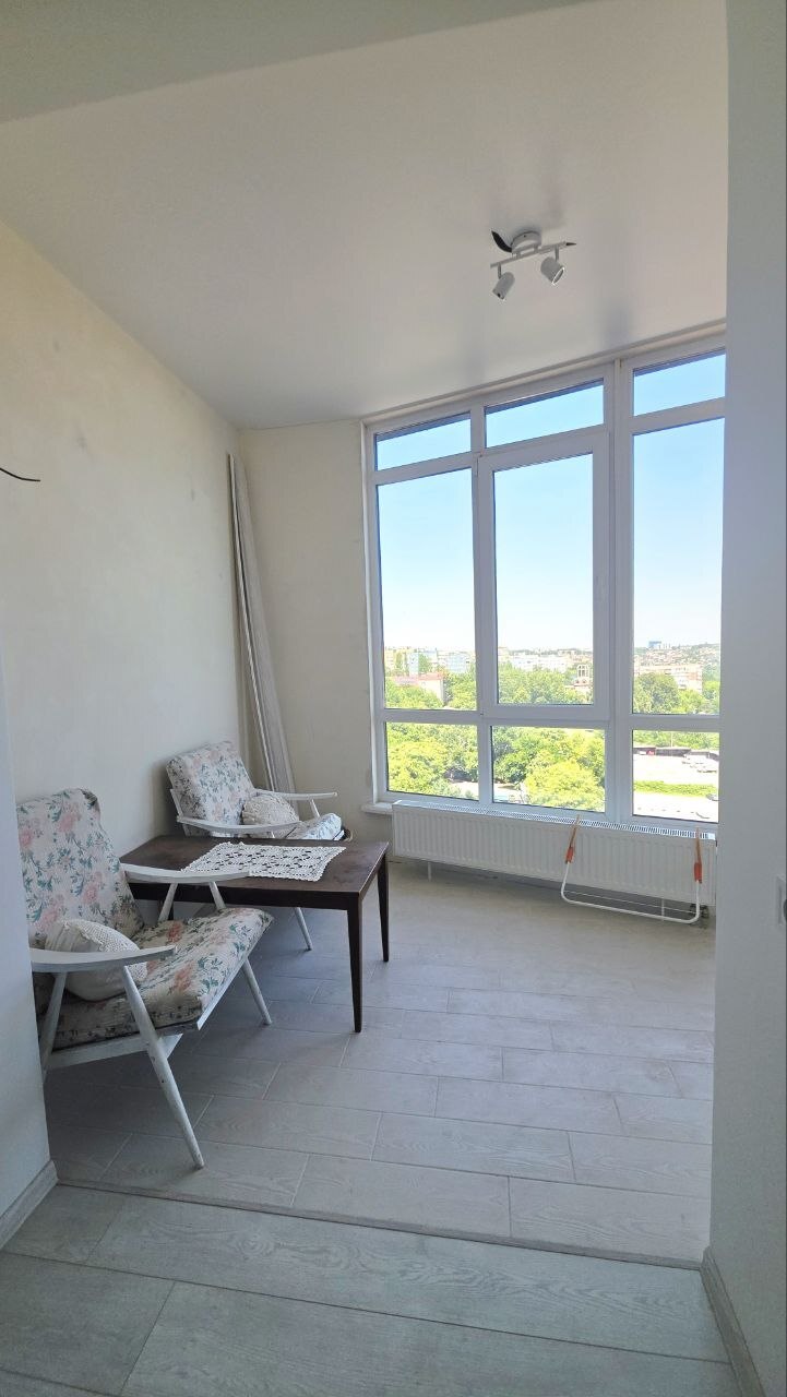 Продажа 2-комнатной квартиры 78 м², Славы бул.