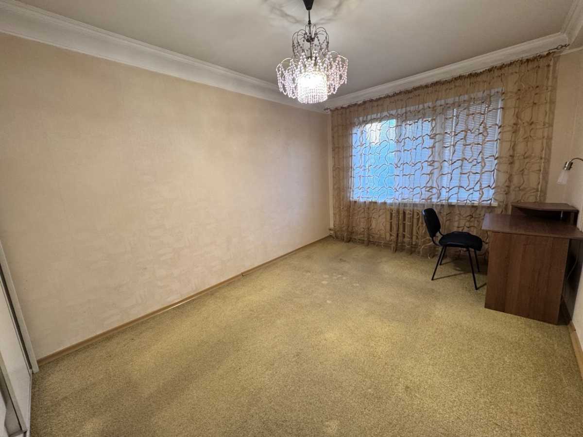 Продаж 2-кімнатної квартири 46 м², Михайла Донця вул., 27А