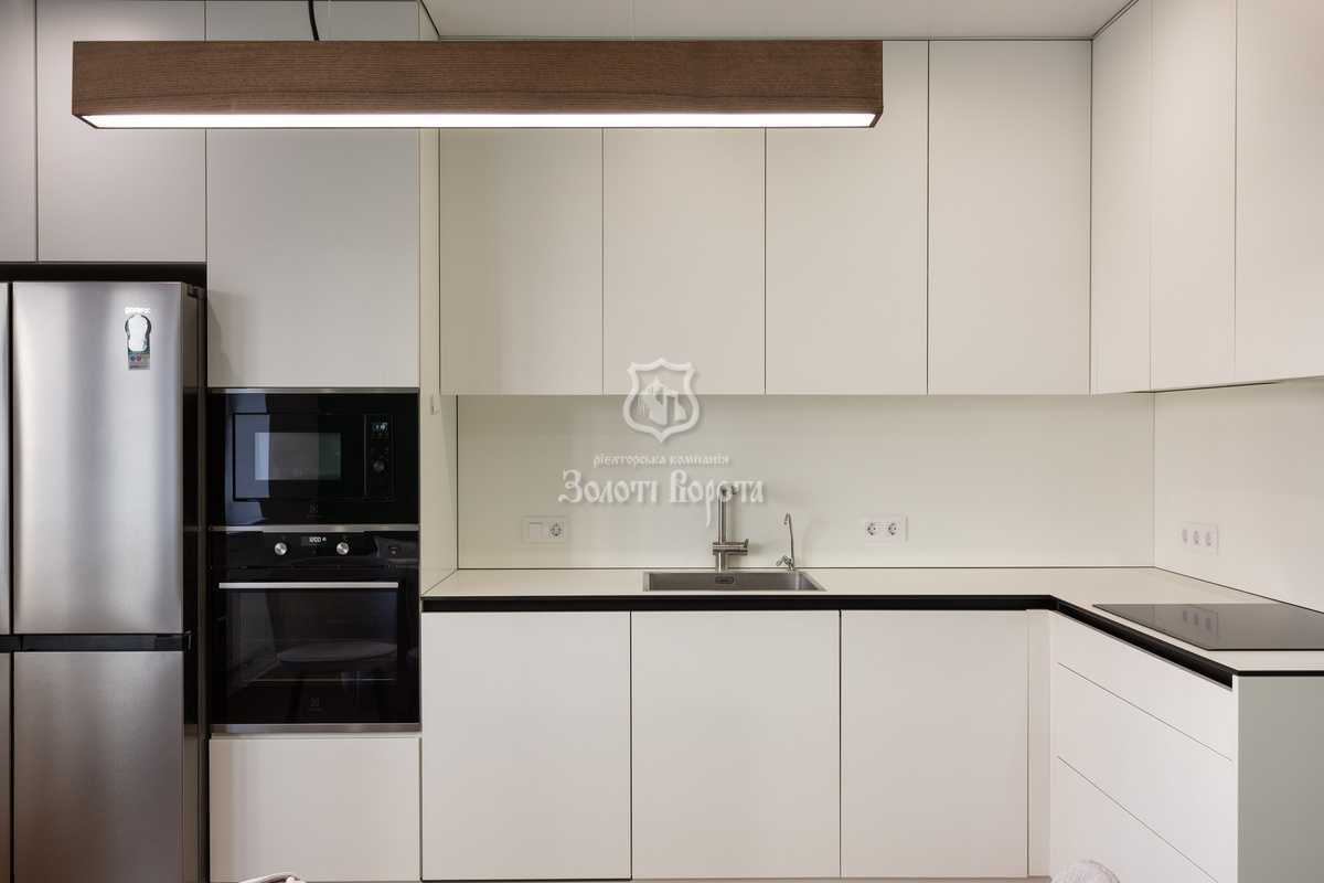 Продаж 2-кімнатної квартири 67.8 м², Олександра Олеся вул., 2а
