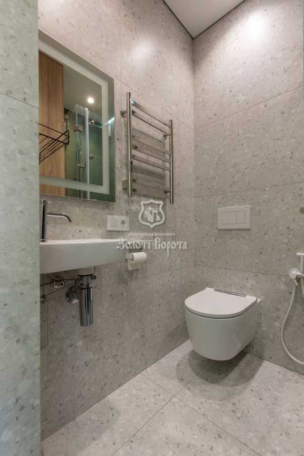 Продаж 2-кімнатної квартири 67.8 м², Олександра Олеся вул., 2а