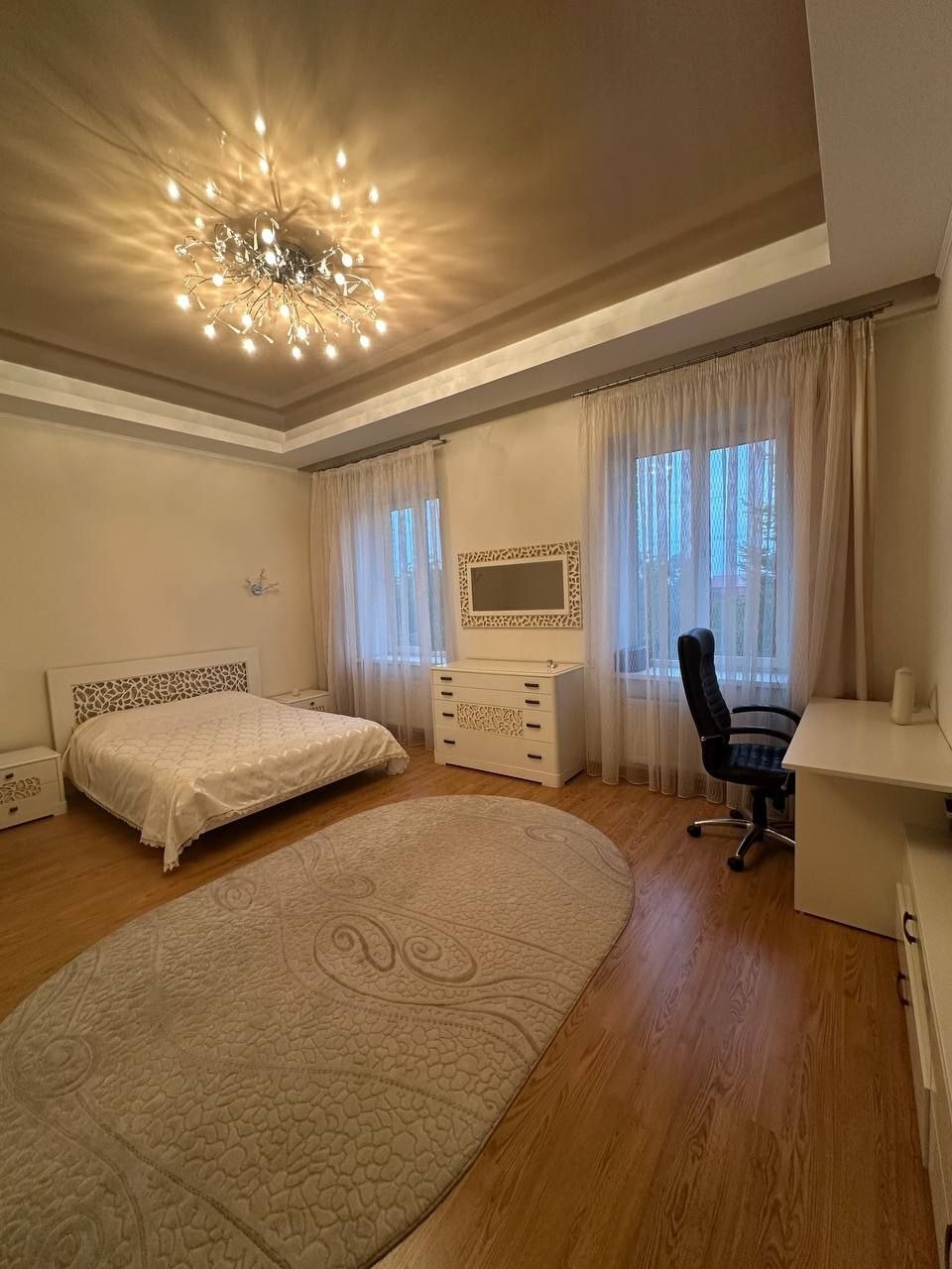 Оренда будинку 250 м²