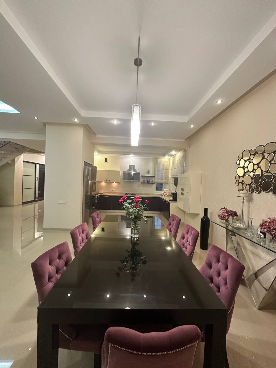 Оренда будинку 250 м²
