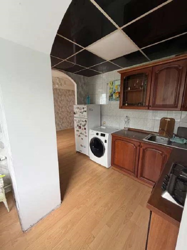 Продаж 2-кімнатної квартири 60 м², Березняківська вул., 4