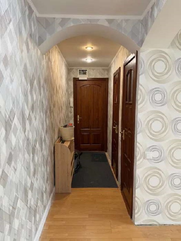Продаж 2-кімнатної квартири 60 м², Березняківська вул., 4