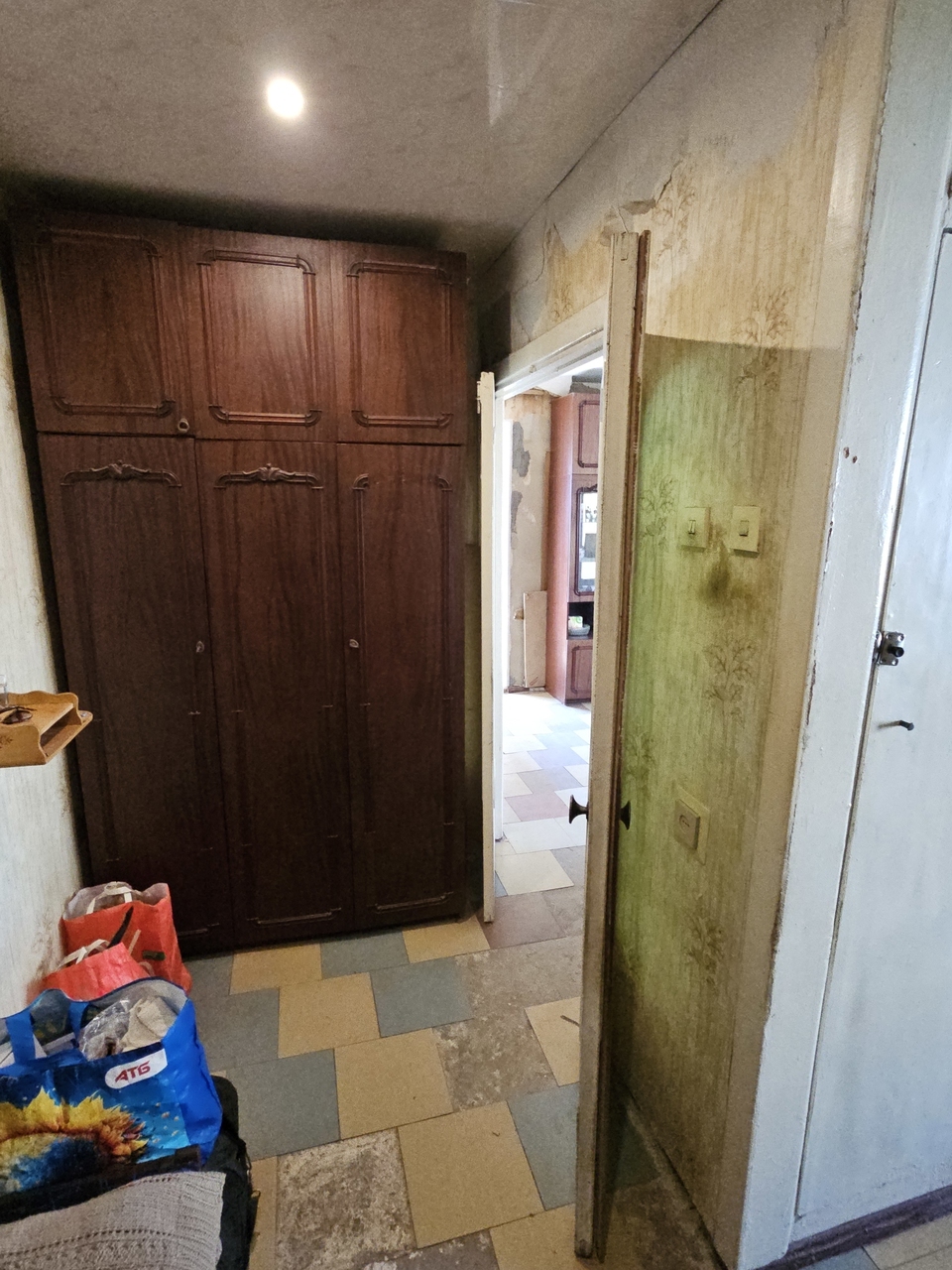 Продаж 1-кімнатної квартири 42 м², Менахем-Мендл Шнеєрсона вул., 15