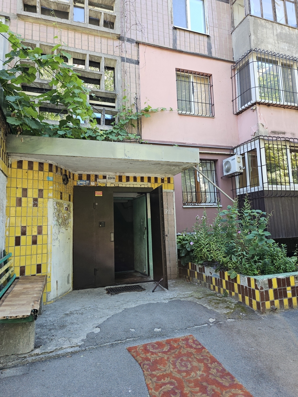 Продаж 1-кімнатної квартири 42 м², Менахем-Мендл Шнеєрсона вул., 15