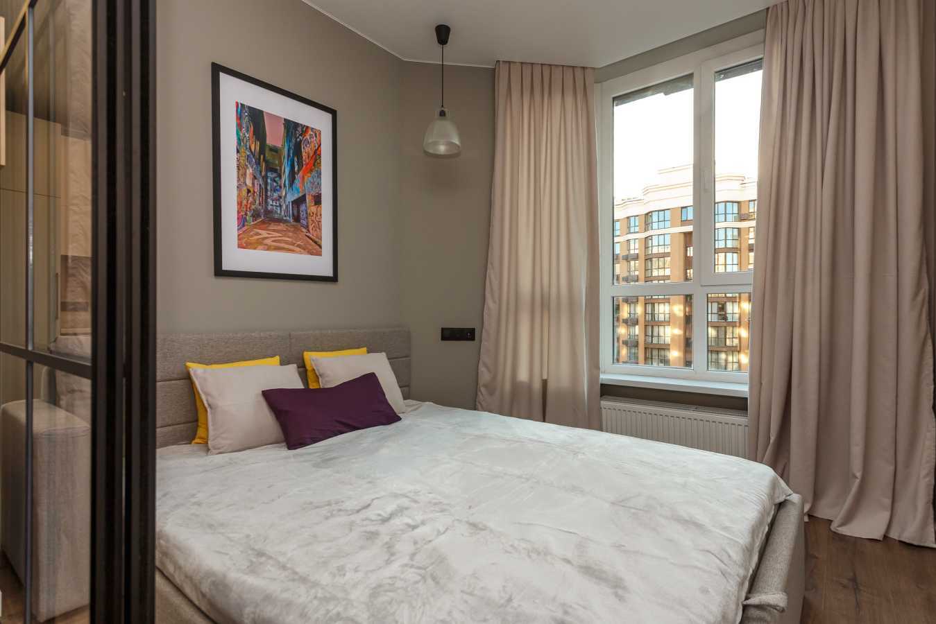 Продаж 1-кімнатної квартири 35 м², Миру вул., 2В