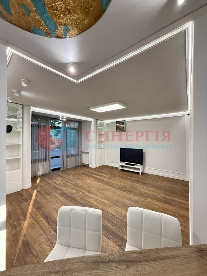 Аренда 4-комнатной квартиры 105 м², Ивана Мазепы ул., 3Б