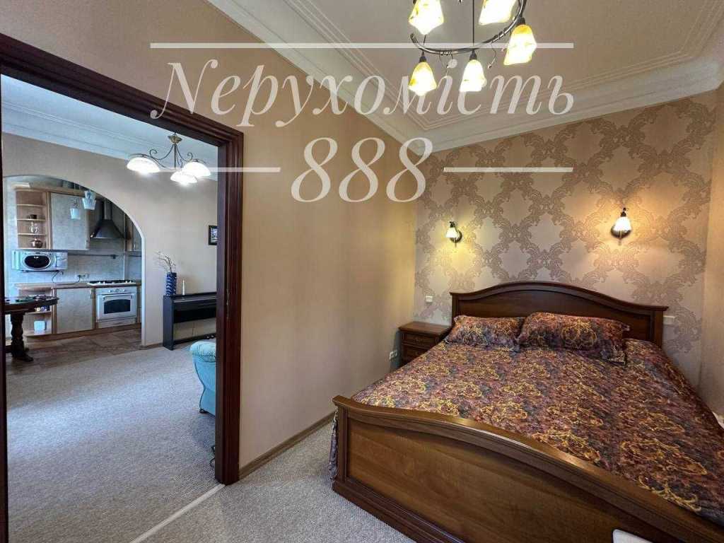 Продаж 2-кімнатної квартири 50 м², Івана Франка вул., 7