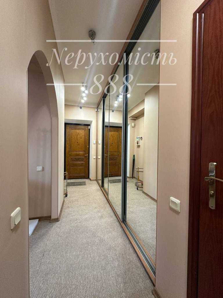 Продаж 2-кімнатної квартири 50 м², Івана Франка вул., 7