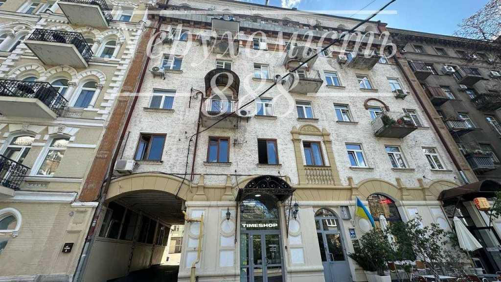 Продаж 2-кімнатної квартири 50 м², Івана Франка вул., 7