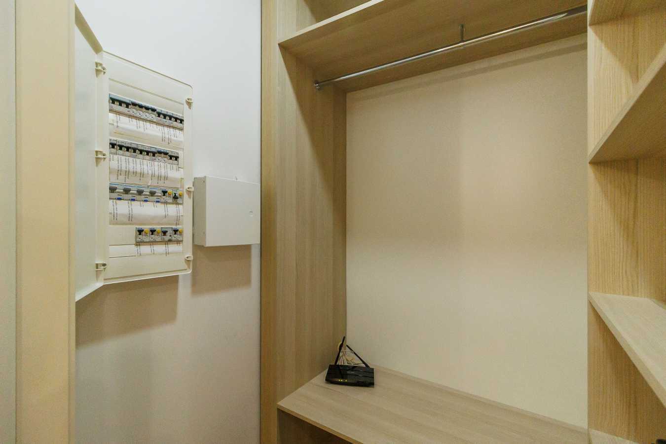 Продаж 4-кімнатної квартири 143.5 м², Дмитрівська вул., 75