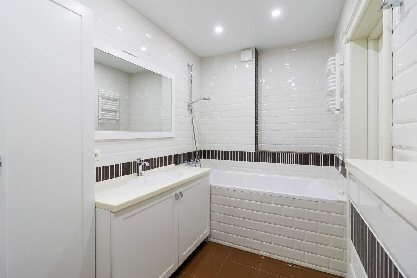 Продаж 4-кімнатної квартири 143.5 м², Дмитрівська вул., 75