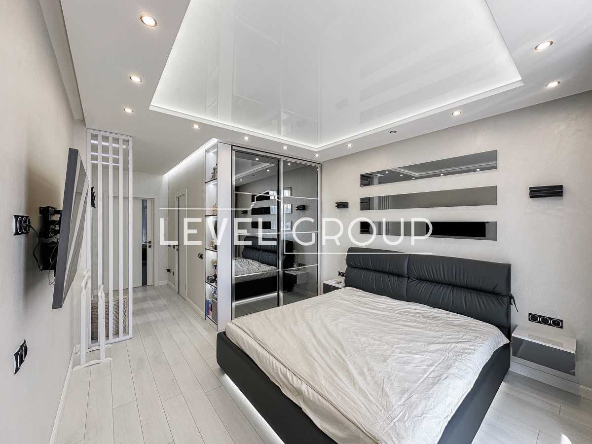 Продаж 2-кімнатної квартири 85.7 м², Джона Маккейна вул., 3А