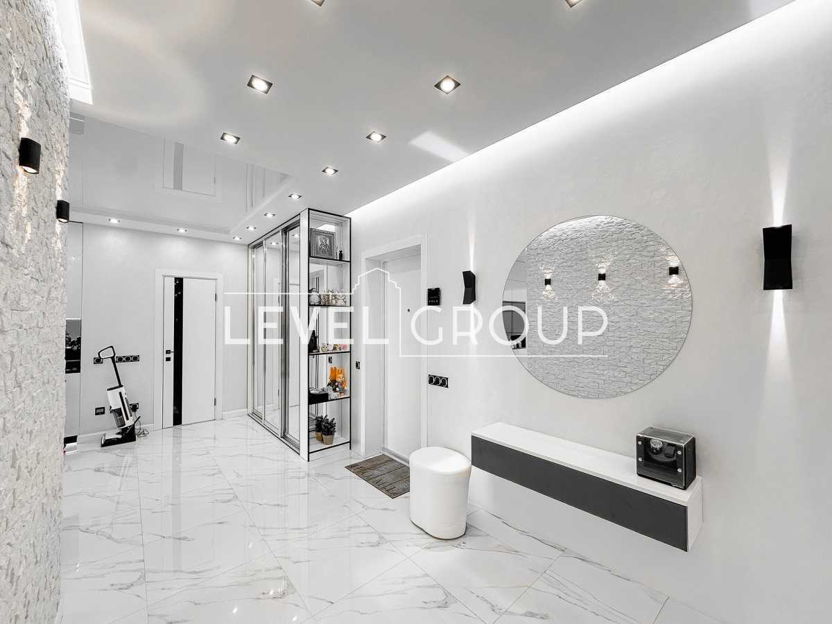 Продаж 2-кімнатної квартири 85.7 м², Джона Маккейна вул., 3А