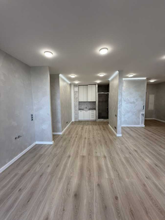 Продаж 1-кімнатної квартири 47.3 м², Зарічна вул., 6