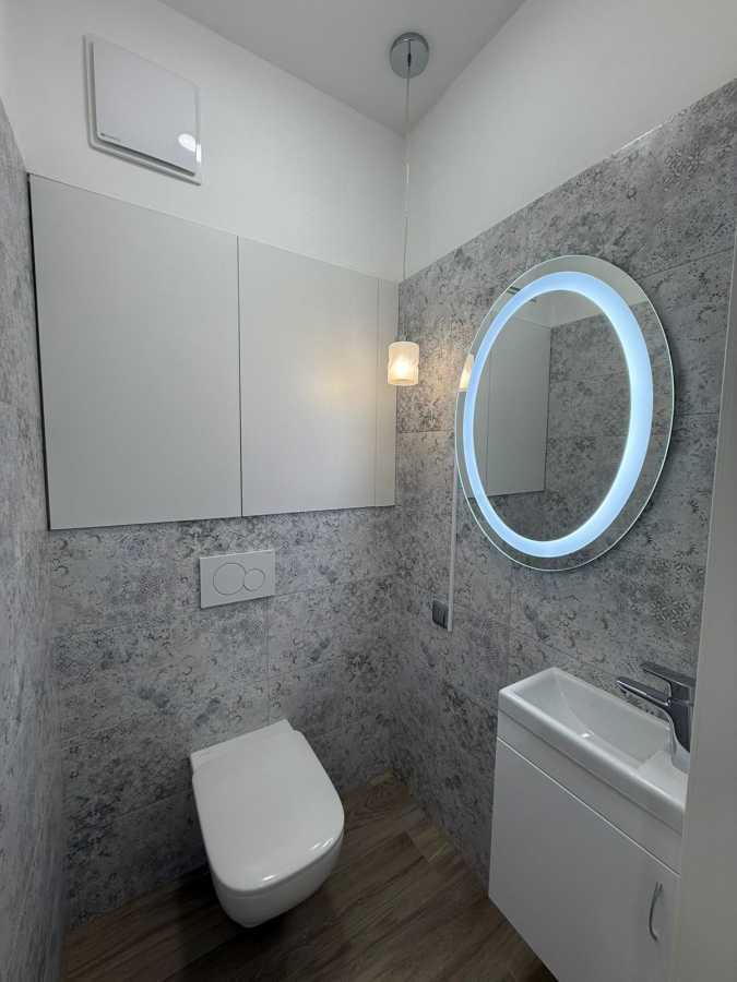 Продаж 1-кімнатної квартири 47.3 м², Зарічна вул., 6