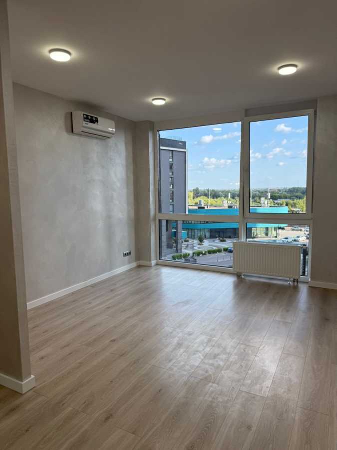 Продаж 1-кімнатної квартири 47.3 м², Зарічна вул., 6