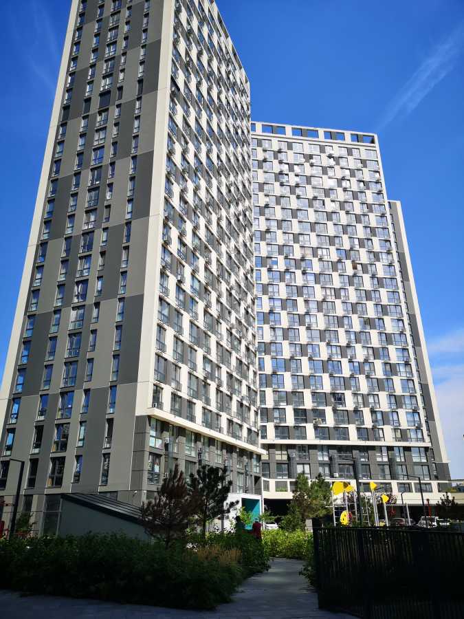 Продаж 1-кімнатної квартири 47.3 м², Зарічна вул., 6
