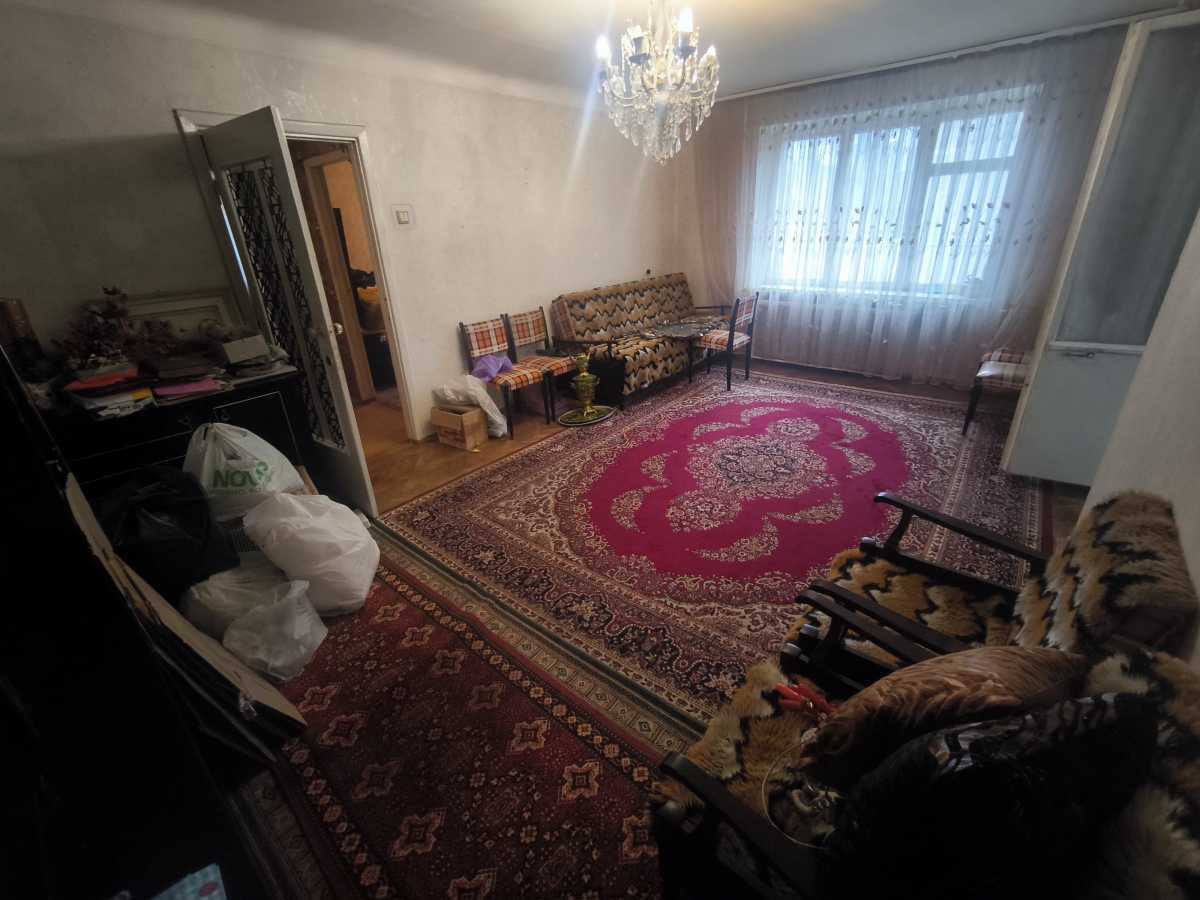 Продаж 3-кімнатної квартири 82 м², Лабораторний пров., 4