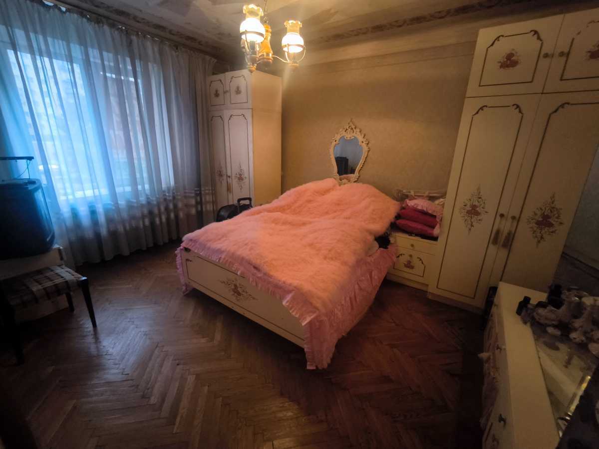 Продаж 3-кімнатної квартири 82 м², Лабораторний пров., 4