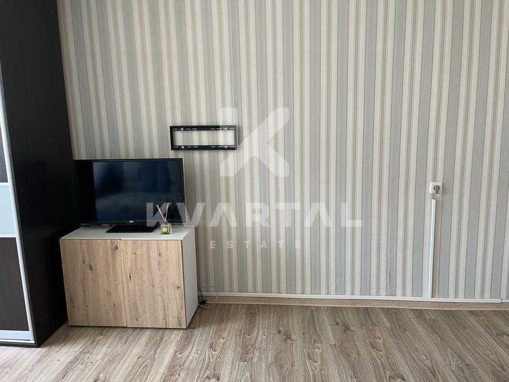 Продаж 1-кімнатної квартири 30 м², Миру вул., 6