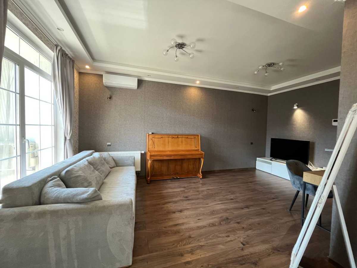 Продаж 1-кімнатної квартири 68 м², Михайла Максимовича вул., 28
