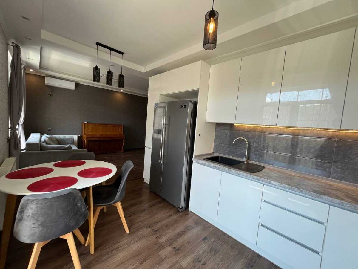 Продаж 1-кімнатної квартири 68 м², Михайла Максимовича вул., 28