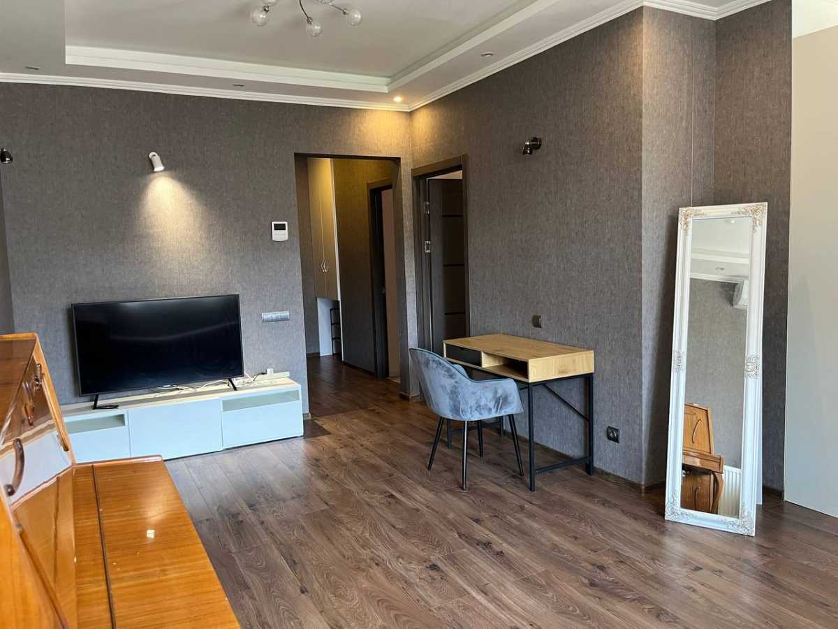 Продаж 1-кімнатної квартири 68 м², Михайла Максимовича вул., 28