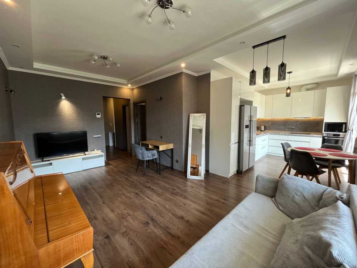 Продаж 1-кімнатної квартири 68 м², Михайла Максимовича вул., 28