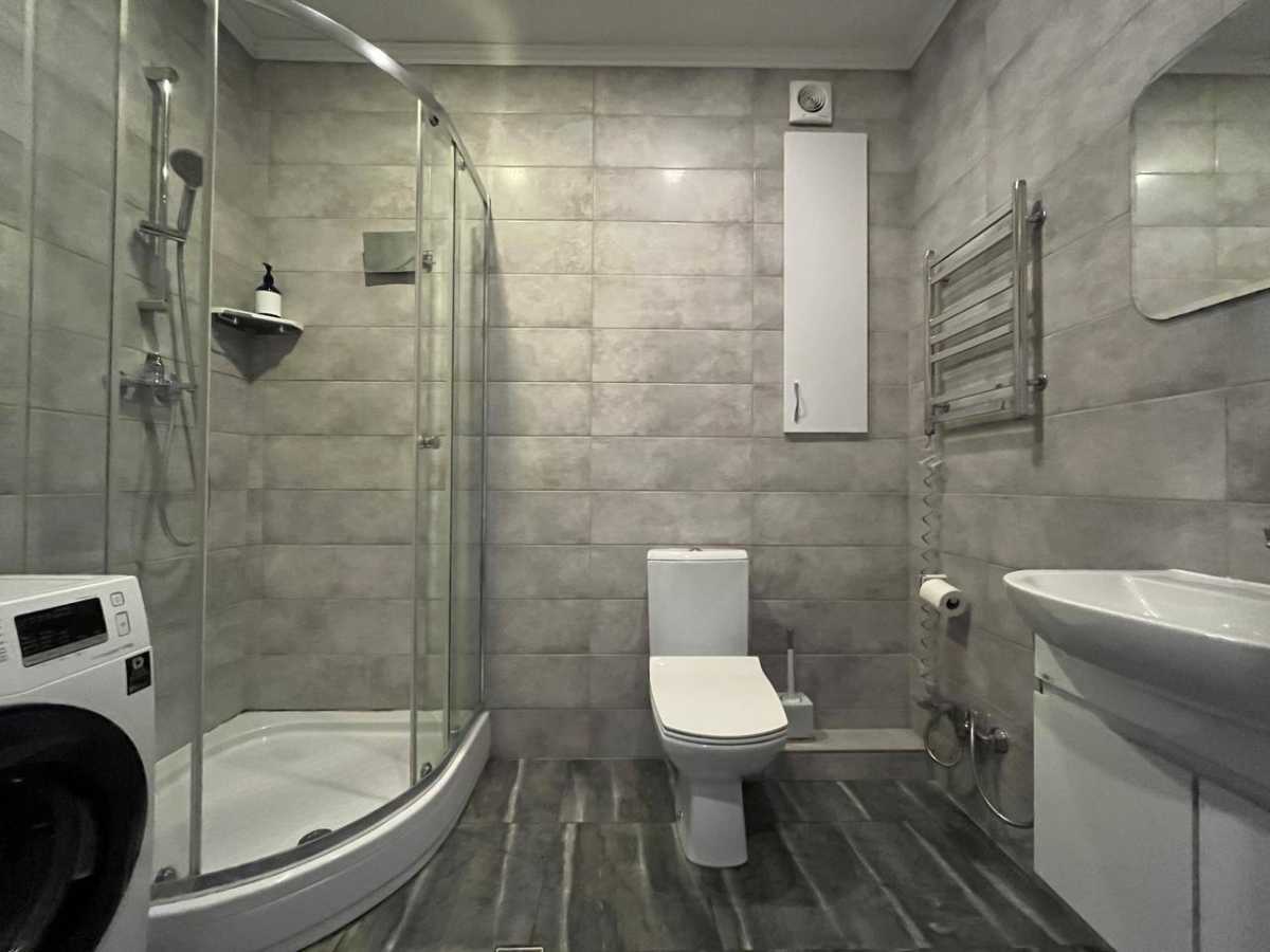 Продаж 1-кімнатної квартири 68 м², Михайла Максимовича вул., 28