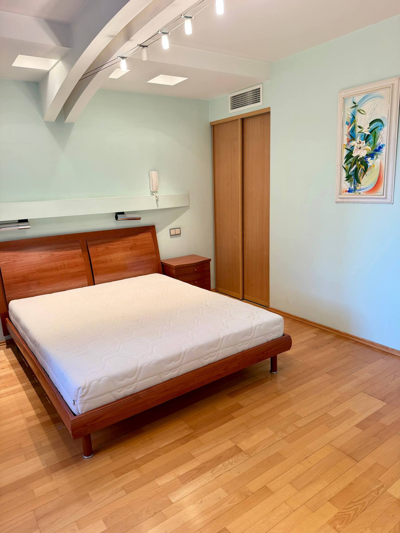 Аренда 2-комнатной квартиры 89 м², Академика Чекмарева ул.