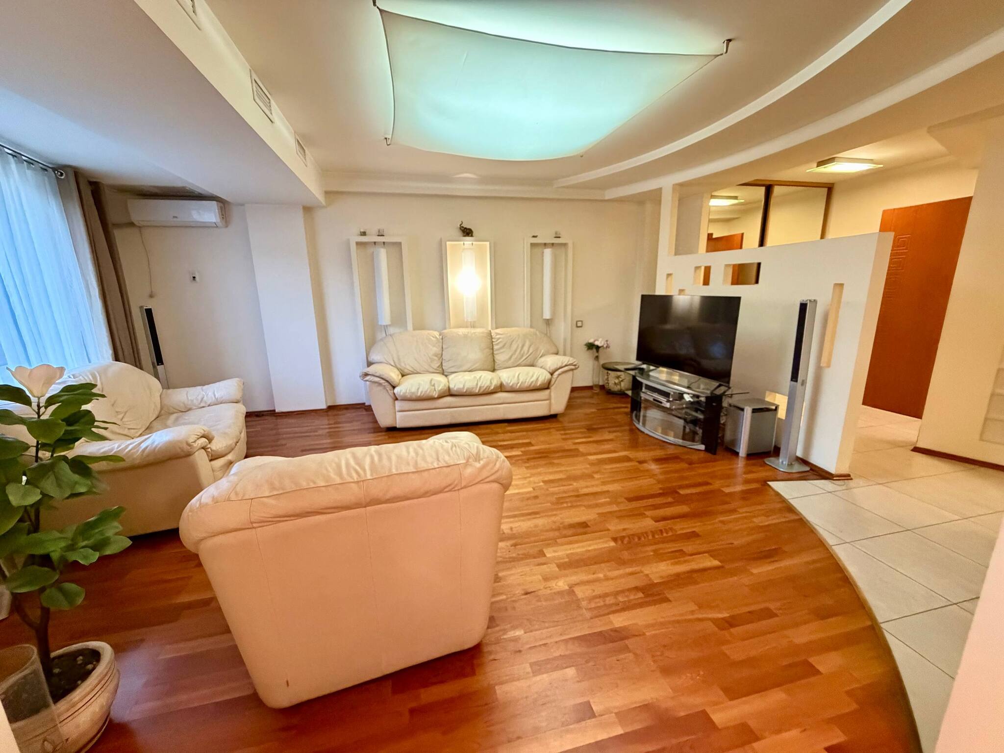 Аренда 2-комнатной квартиры 89 м², Академика Чекмарева ул.