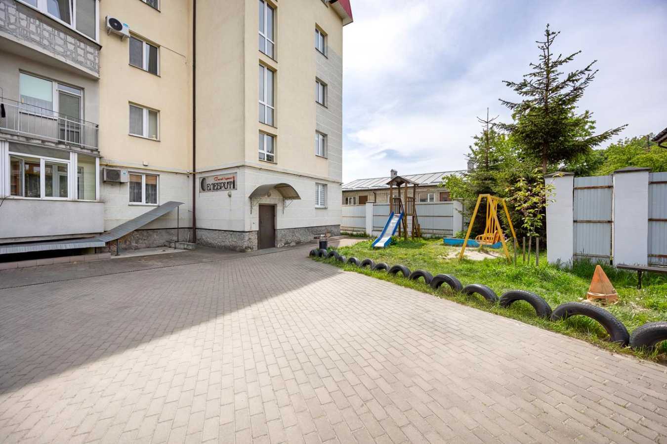 Продажа 1-комнатной квартиры 38 м², Зимняя Горишня ул.