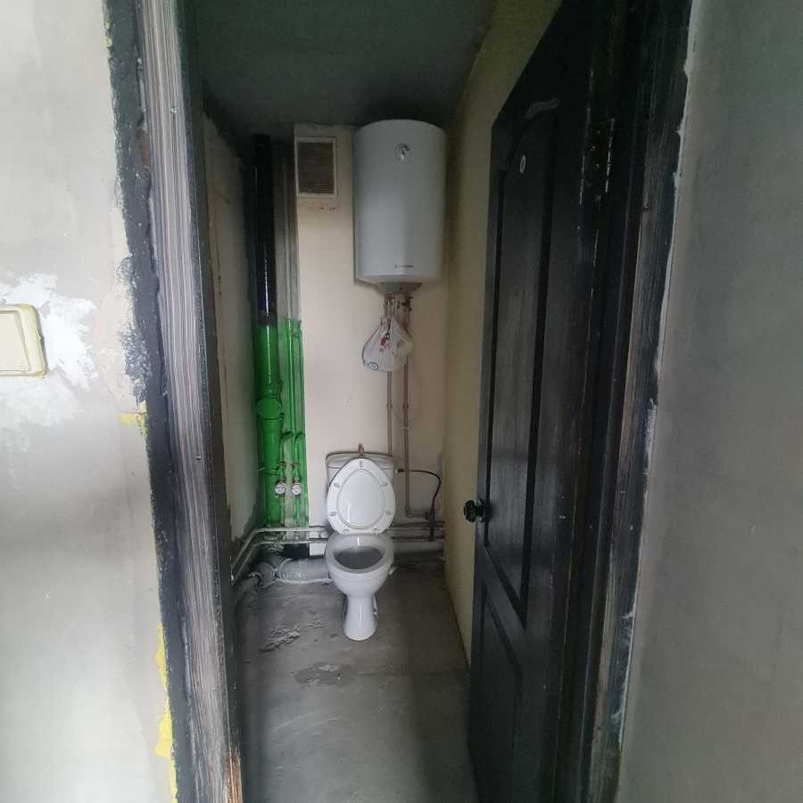 Продаж 2-кімнатної квартири 73 м², Дарницький бул., 8