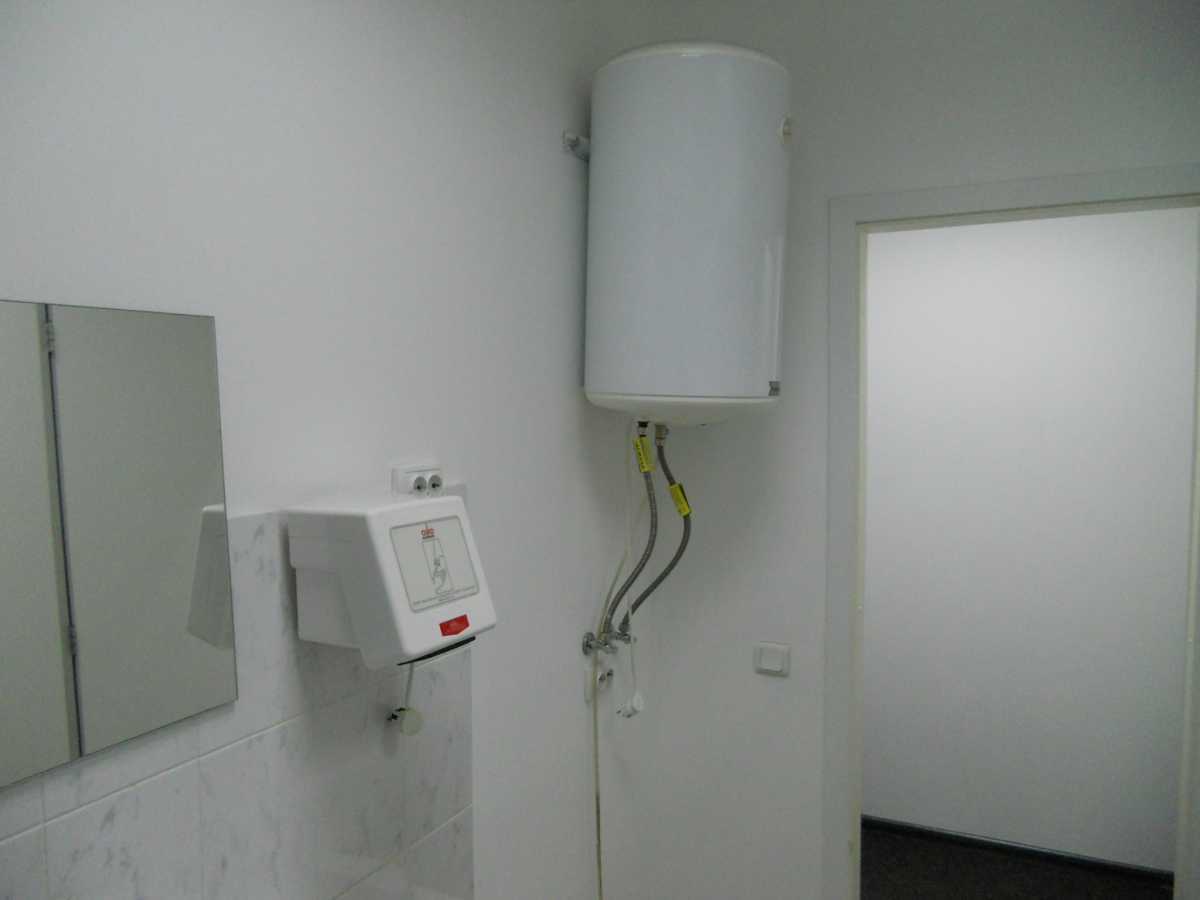 Оренда офісу 430 м², Новокостянтинівська вул.